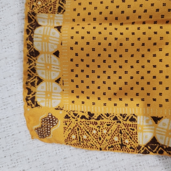 ETRO SILK SCARF POCKET SCARF ETRO HANDBAG SCARF EUC - Picture 4 of 8